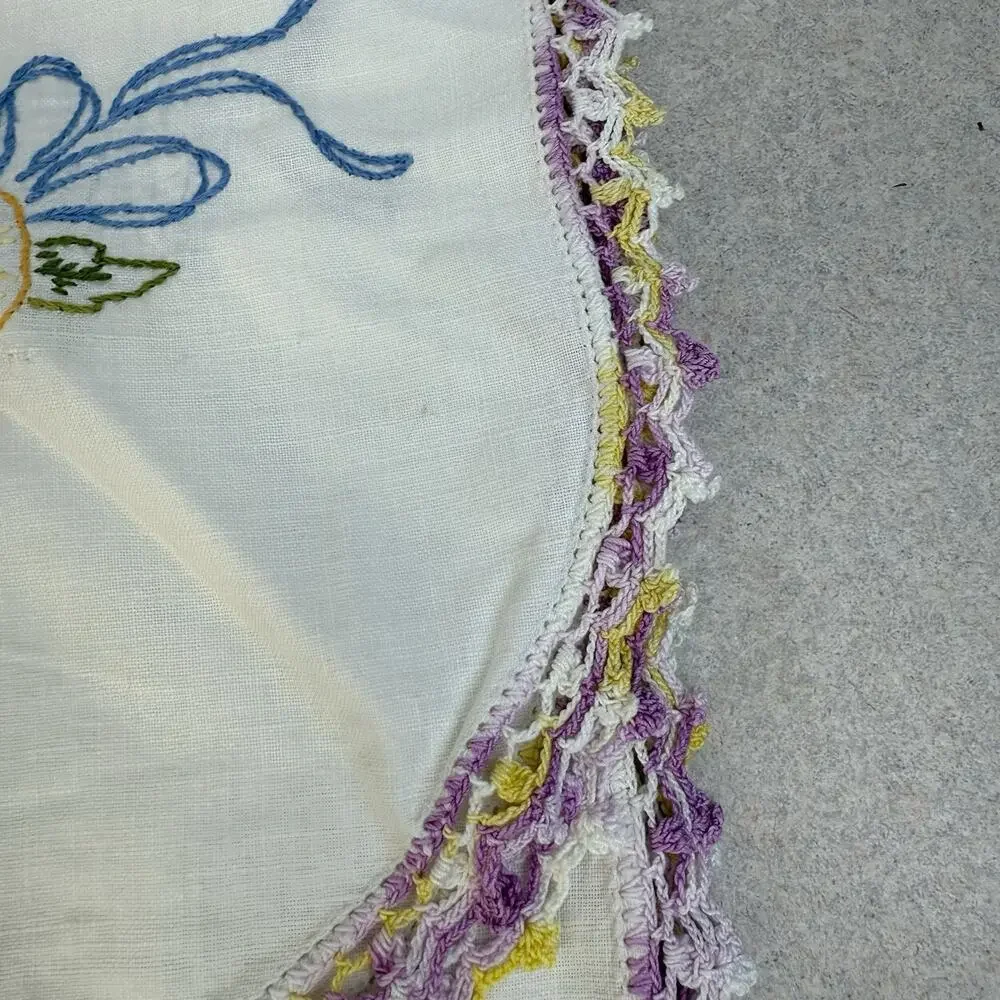 Vintage Lot of 2 Handpainted‎ Hand Stitched Embrodered Table Runners Scarf